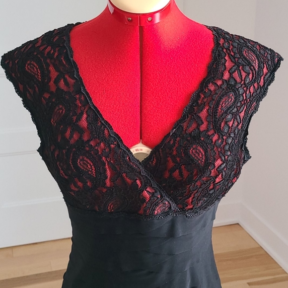 Red and black lace bodice dress size 8 - Picture 2 of 5